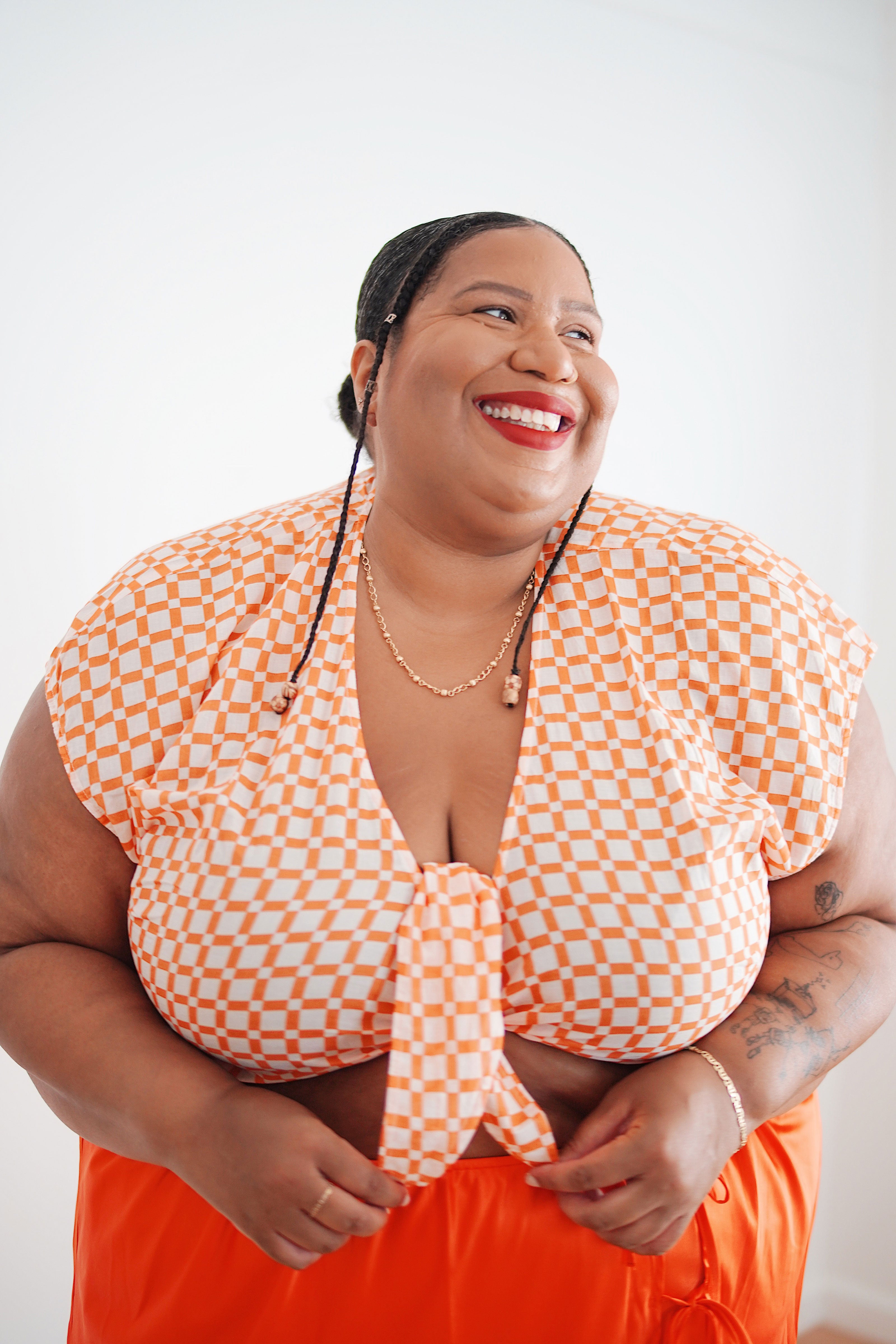 @itsmekellieb X WRAY Knot Top - Sunset Basket Check 4 @itsmekellieb X WRAY Knot Top - Sunset Basket Check
