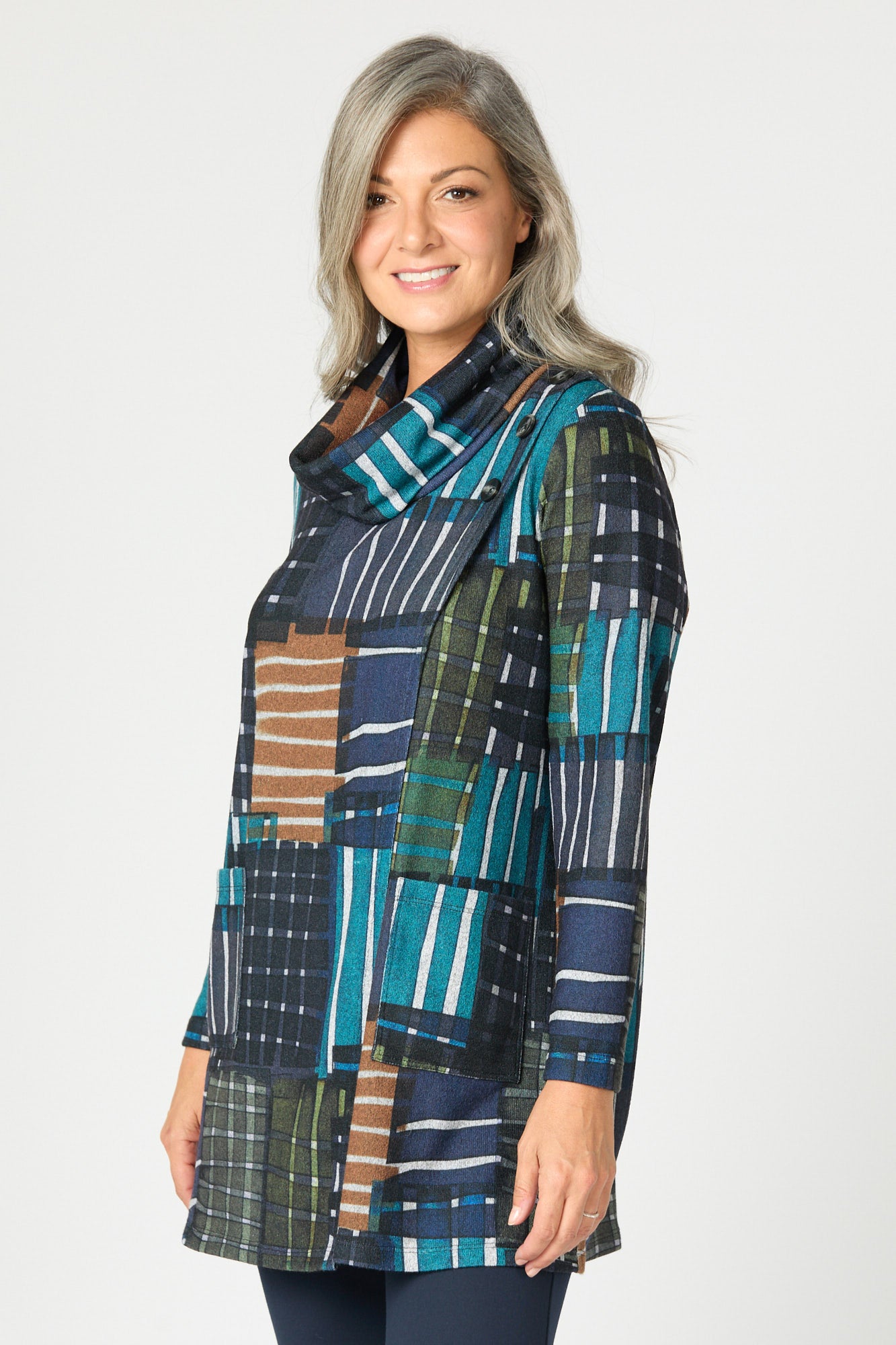 CUBIST BUTTON DETAIL L/SLV TOP