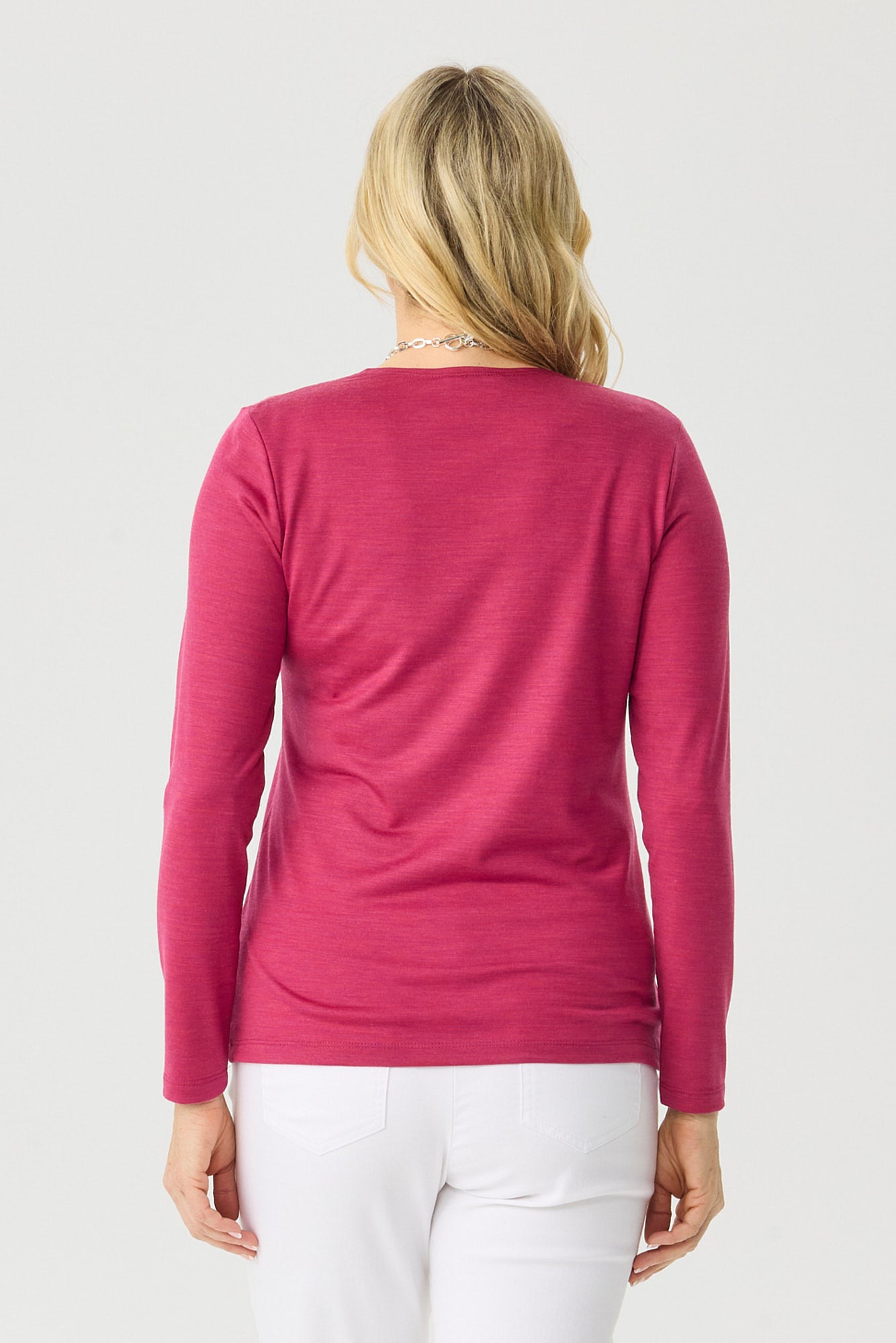 HEDRENA CLASSIC LONG SLEEVE TEE 6 HEDRENA CLASSIC LONG SLEEVE TEE
