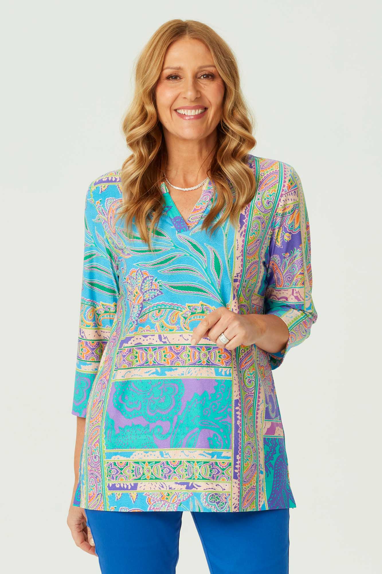 VIVIENNE 3/4 SLV V-NECK TUNIC