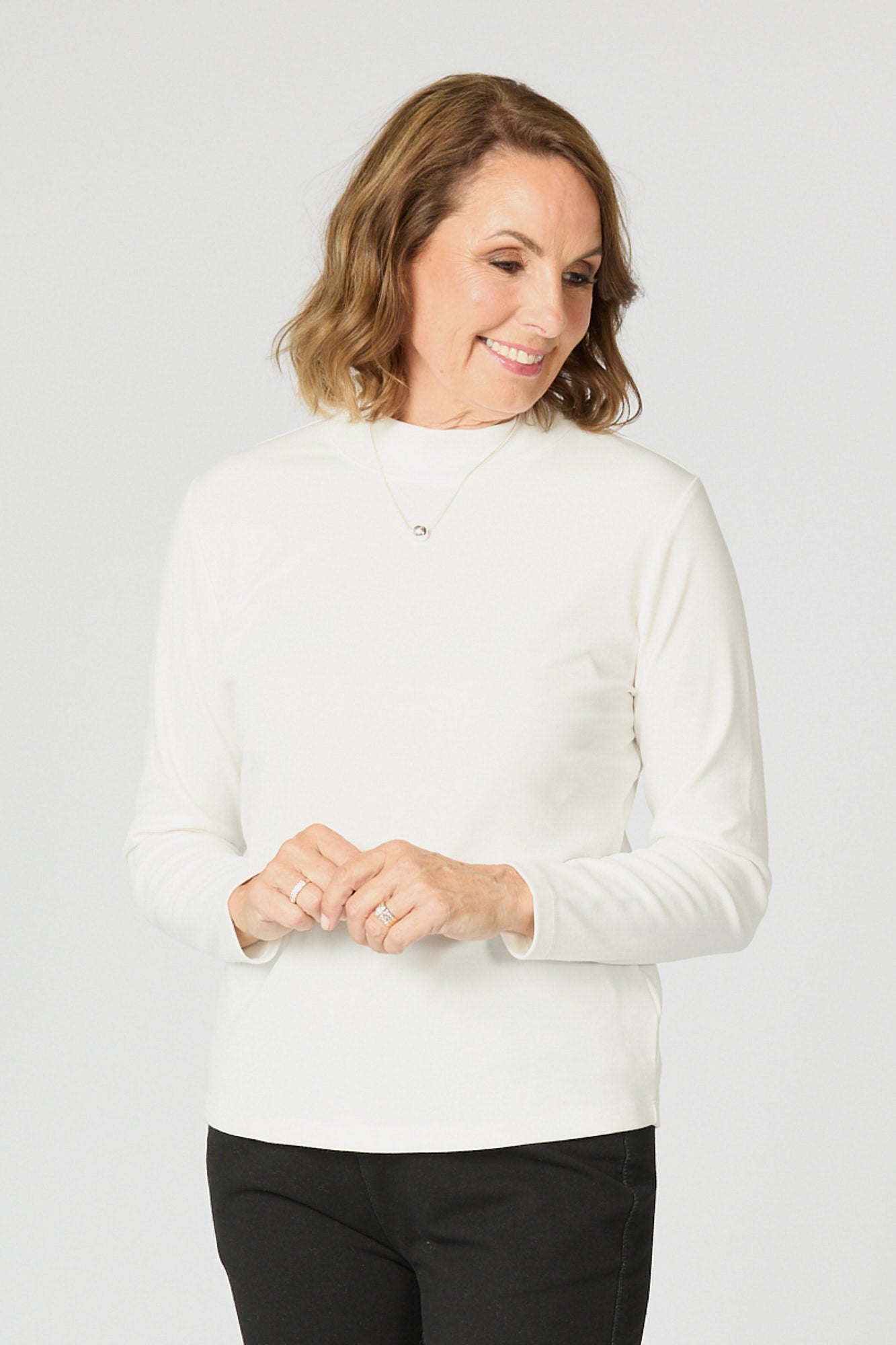 ESSENTIAL LONG SLEEVE SKIVVY TOP