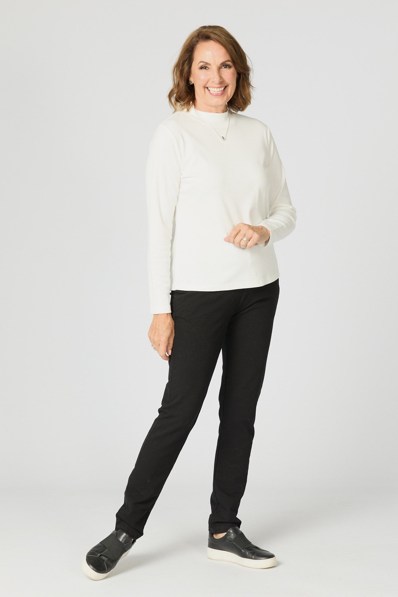 ESSENTIAL LONG SLEEVE SKIVVY TOP 3 ESSENTIAL LONG SLEEVE SKIVVY TOP