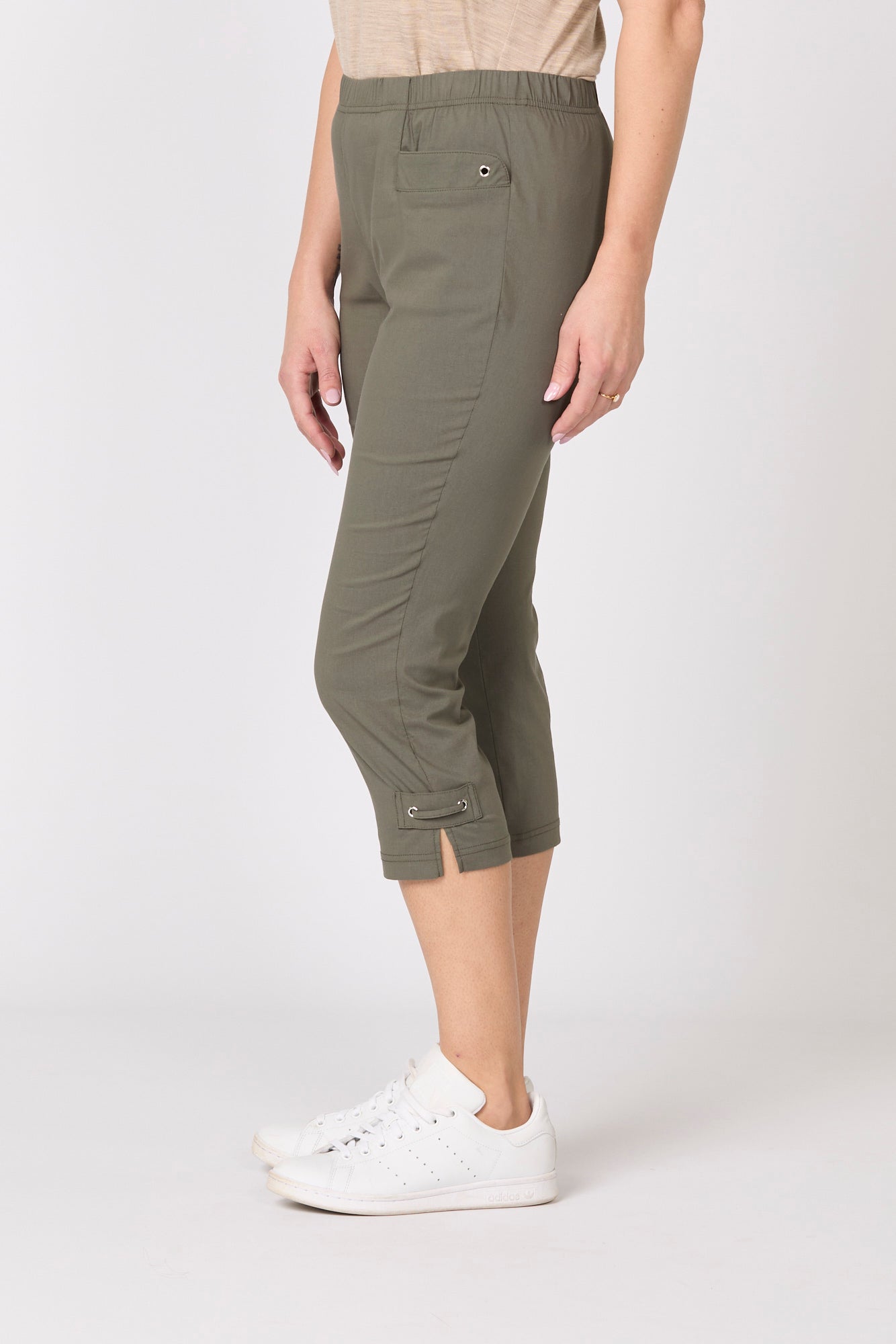 VIBE STRETCH EYELET CROP PANT 3 VIBE STRETCH EYELET CROP PANT