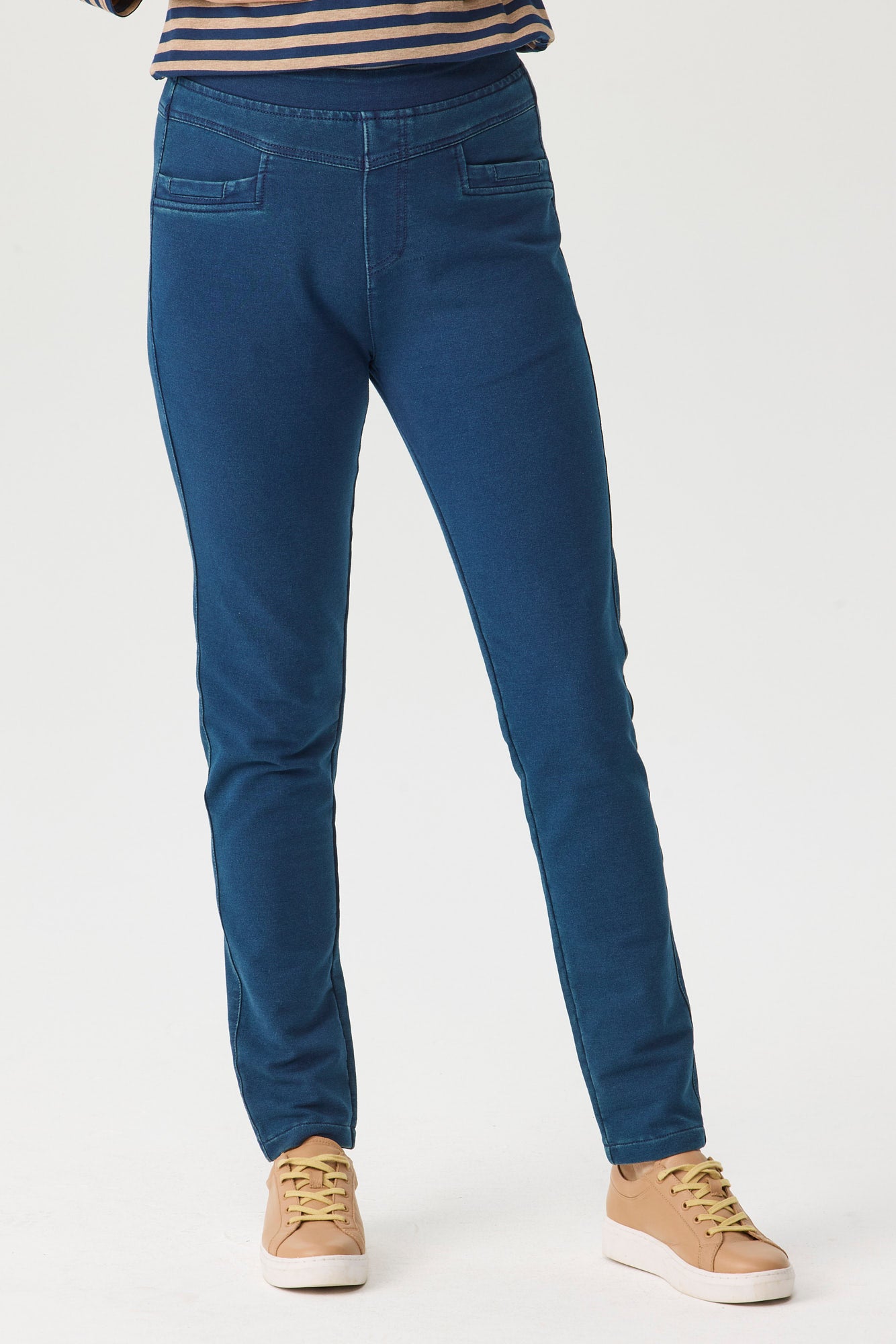 LOCOMOTION STRETCH PULL ON PANT 4 LOCOMOTION STRETCH PULL ON PANT