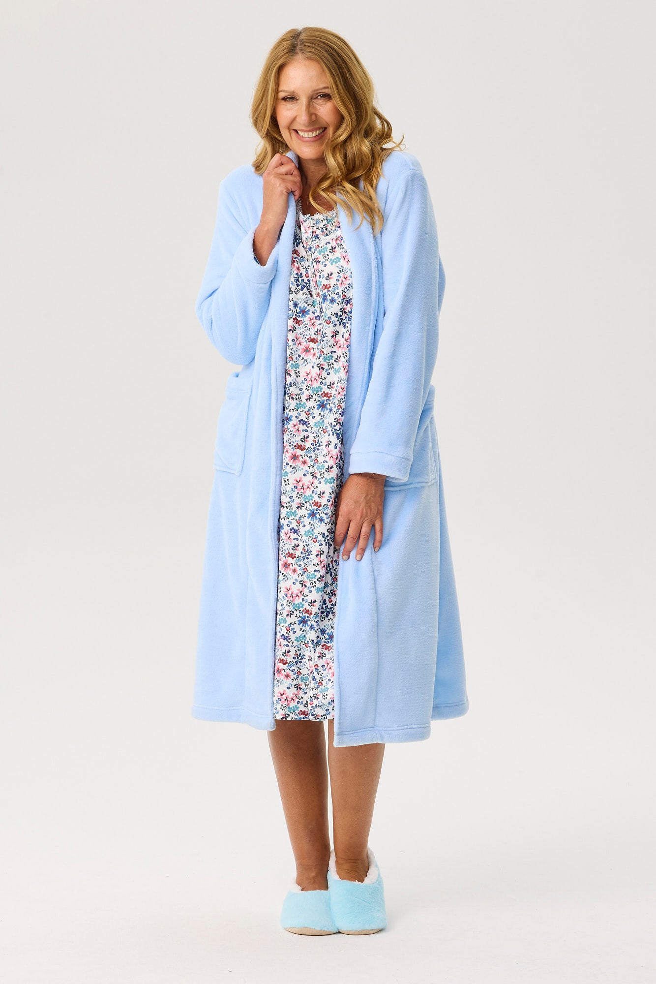 WRAP DRESSING GOWN