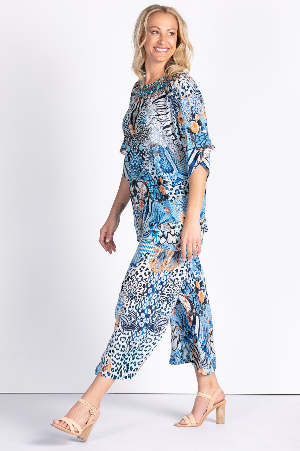 BLUE LOTUS CROP PULL ON PANT 3 BLUE LOTUS CROP PULL ON PANT